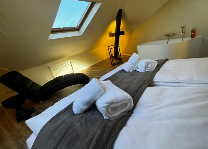 Just In Colmar, Maison Complète Avec Parking Privé *